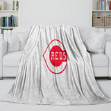 Laden Sie das Bild in den Galerie-Viewer, Cincinnati Reds Blanket Flannel Throw Room Decoration