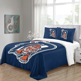 Laden Sie das Bild in den Galerie-Viewer, Detroit Tigers Bedding Set Quilt Cover Without Filler