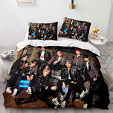 Laden Sie das Bild in den Galerie-Viewer, JYP Stray Kids Cosplay Weiches Bettwäsche-Set Bettbezüge Bettwäsche-Sets